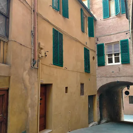 Casa Maria Grazia Tipico Del Centro Storico Di Ad Un Passo Da Piazza Del Campo Apartment Siena
